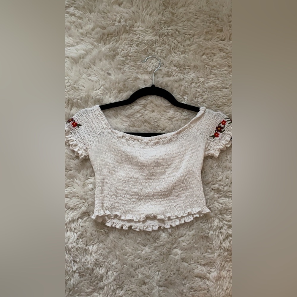 L.A Hearts XS white crop top